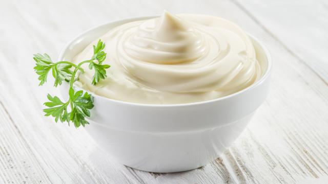 Foto Il Cane può mangiare maionese?